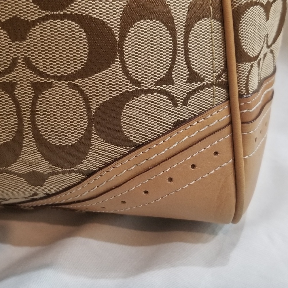 Large Authentic Coach Signature Handbag - Picture 4 of 8